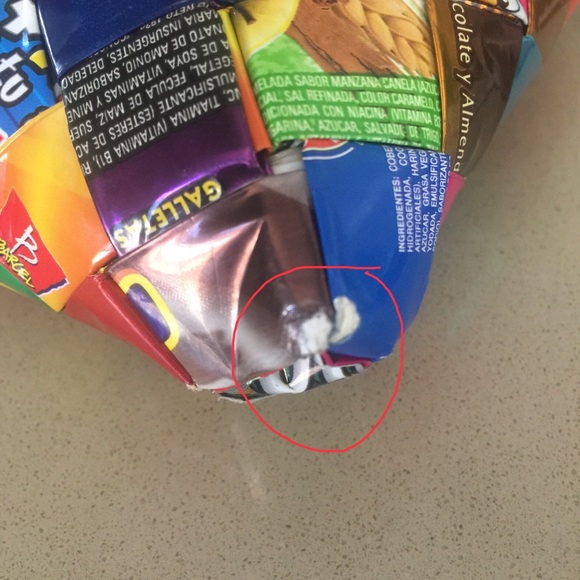 Juice Wrapper Shoulder Bag - Picture 4 of 8